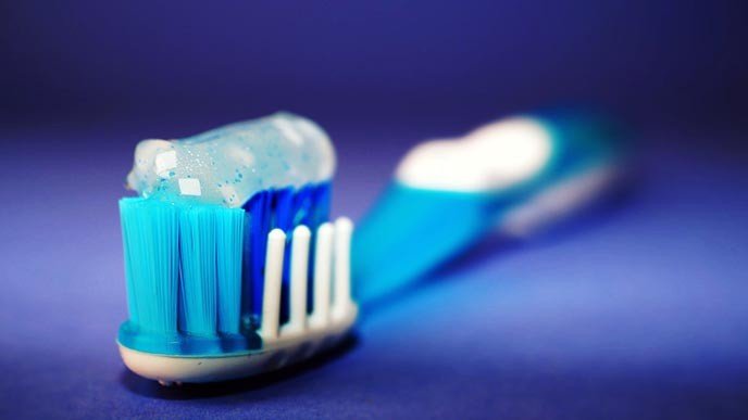 Aprende cómo limpiar los aparatos de ortodoncia